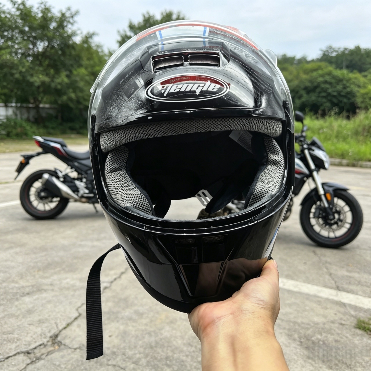 หมวกกันน็อคมอเตอร์ไซค์แบบเต็มห - Dual Visor Motorcycle Racing Helmet บทวิจารณ์และราคา